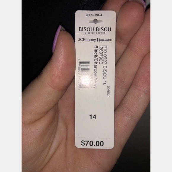 Dress - Picture 5 of 5